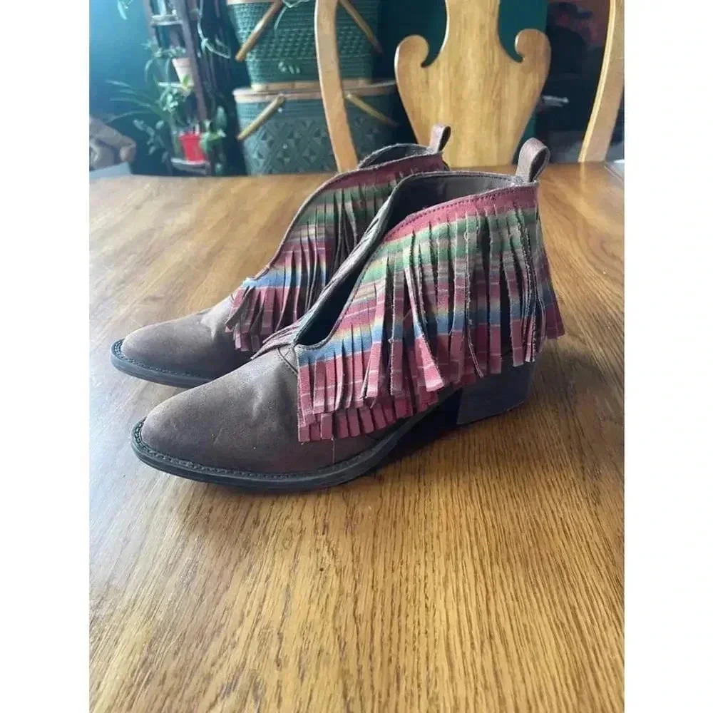 Women's Volatile Brown Suede Fringe Booties Size 6 Cowgirl Boots Western GUC!